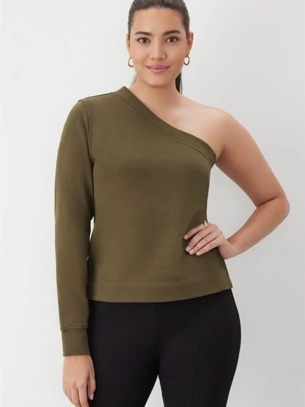 GSTQ One-Shoulder Plus Women's Top